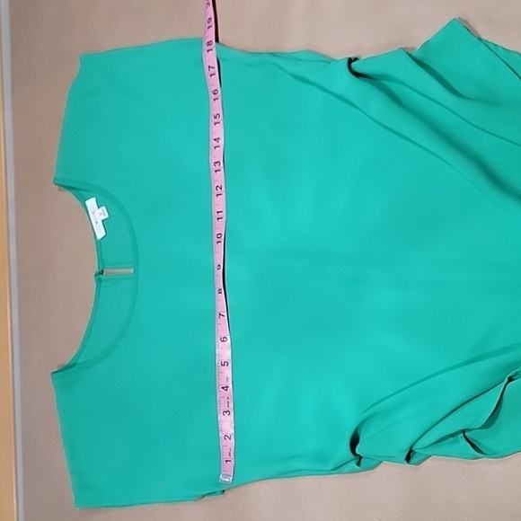 Mine Size S Green Ruched Side Cap Sleeve Blouse, Excellent Used Condition - Picture 6 of 11